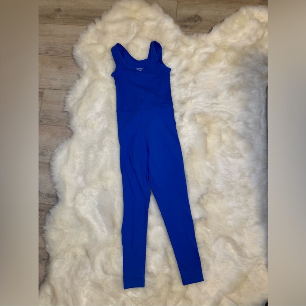Set active jumpsuit in jetsetter